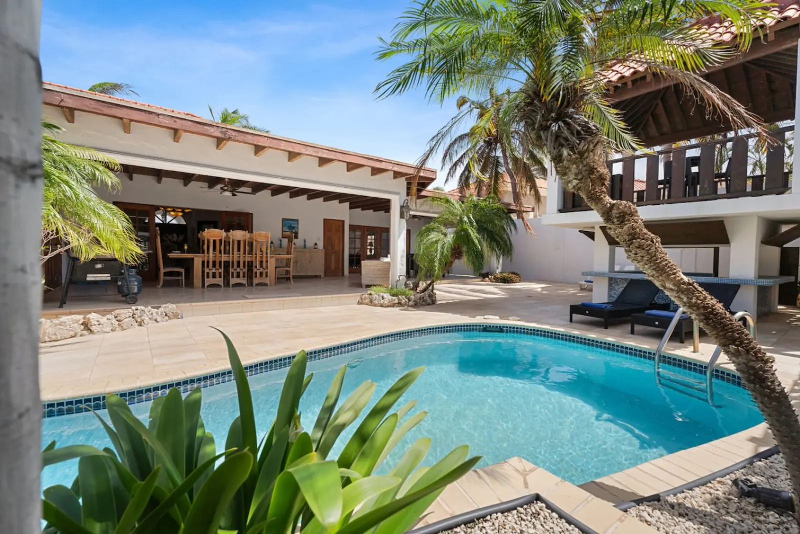 5 min to Beaches w/ Pool 4BR Villa photo 3