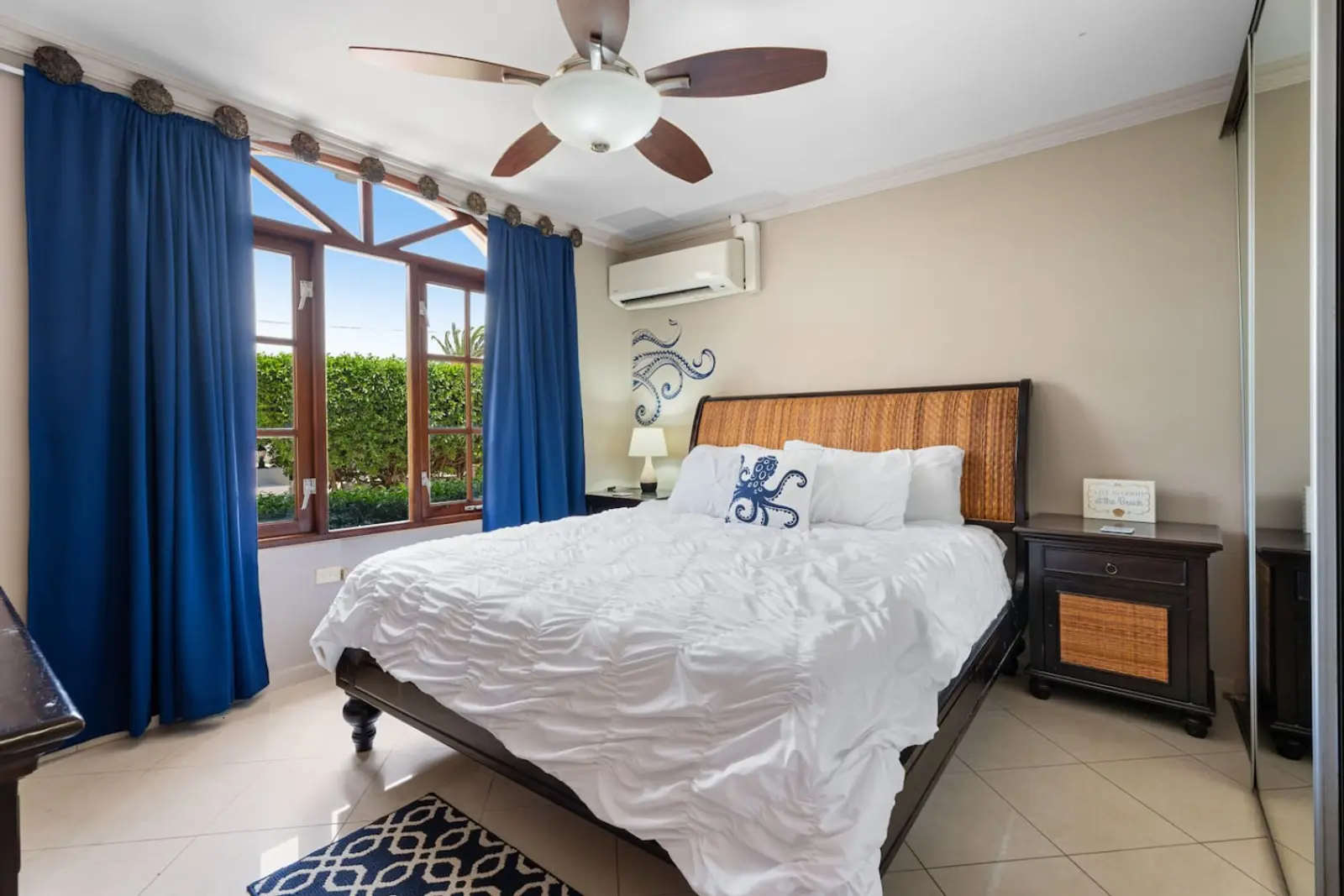 5 min to Beaches w/ Pool 4BR Villa photo 4