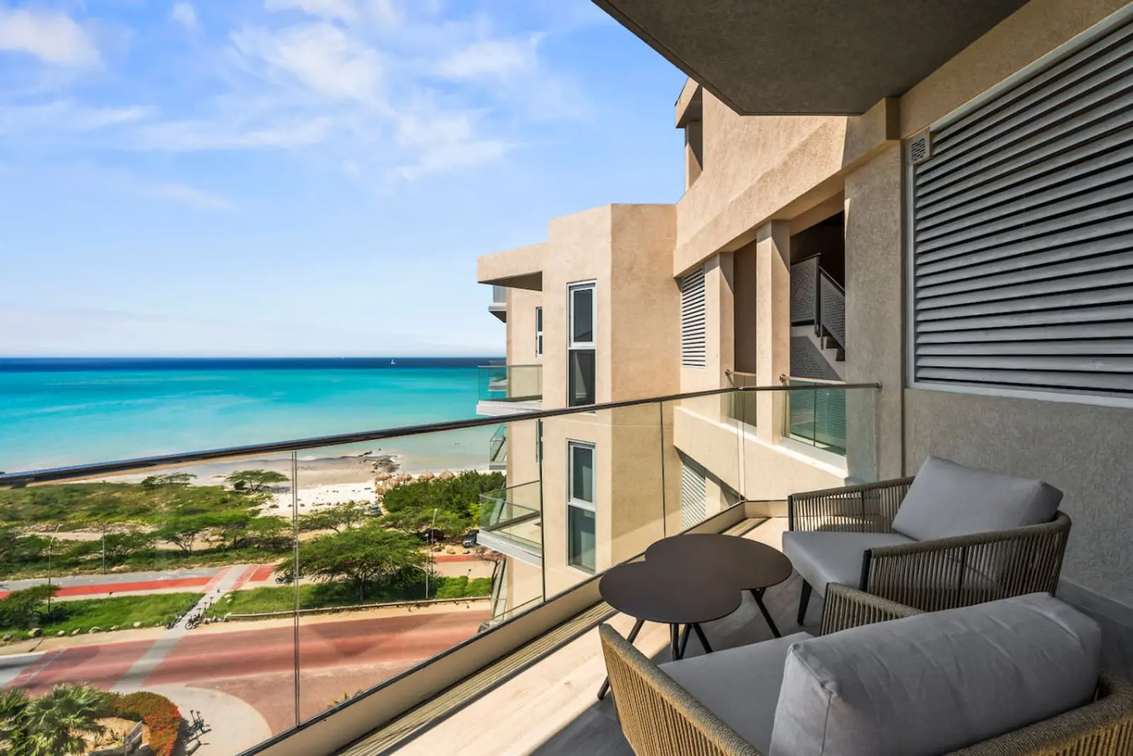 Ocean Vista – Elegant New Condo by Eagle Beach photo 3