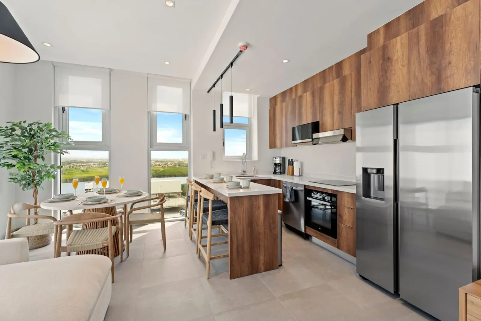 Ocean Vista – Elegant New Condo by Eagle Beach photo 5
