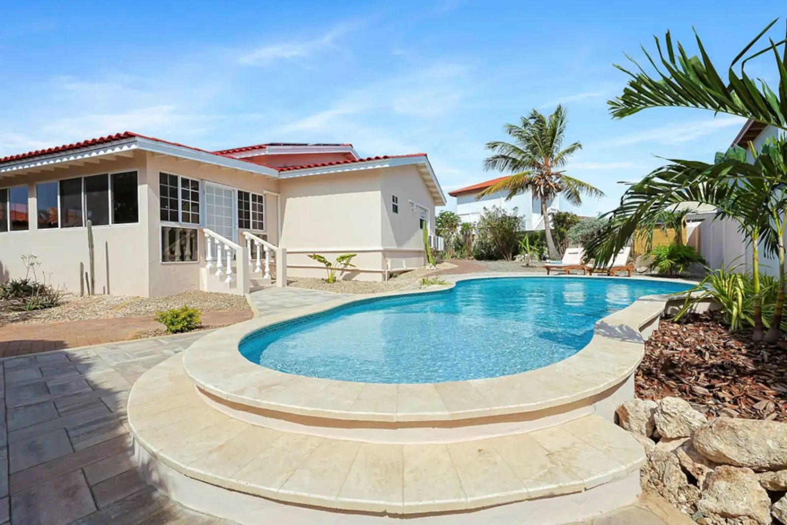 Mango Villa 3BR with Big Pool photo 2