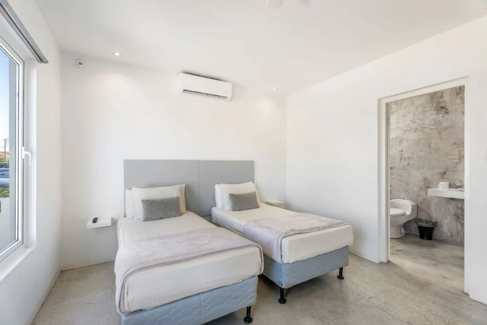 Ruby Villa with Rooftop photo 8