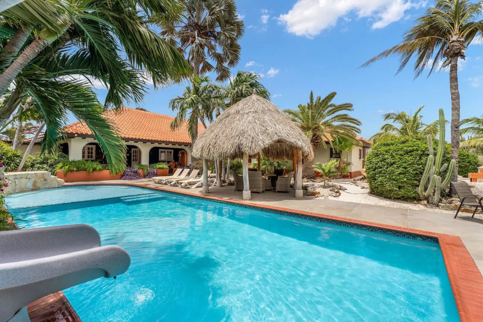 Villa Nirvana 6BR Private Family, Pool & Bar Villa photo 7